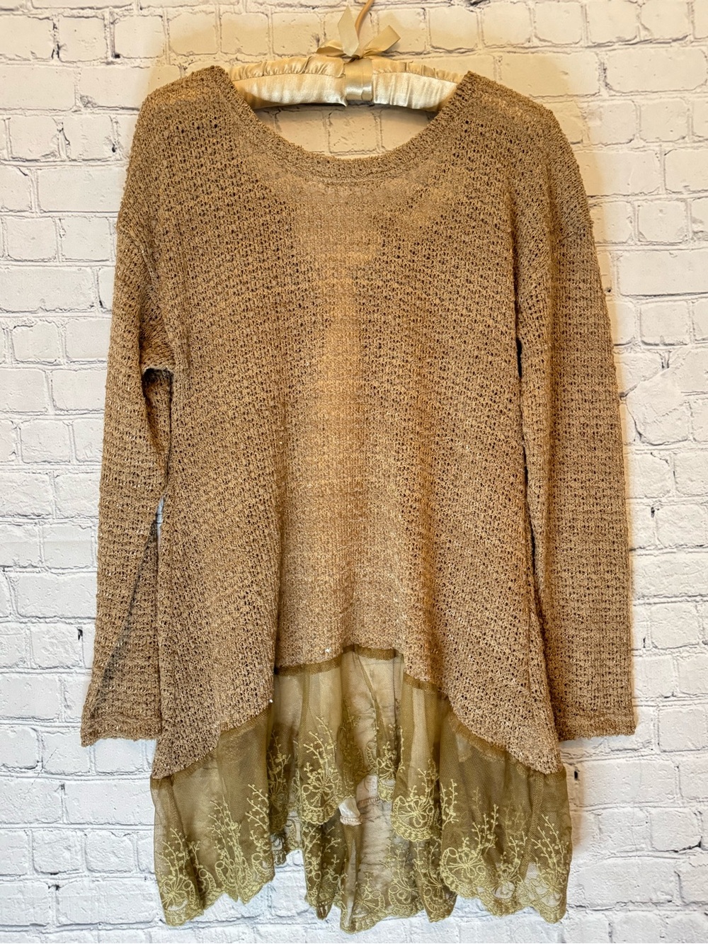 A'Reve Brown Knit Tunic with Cream Ribbon Accents Size L